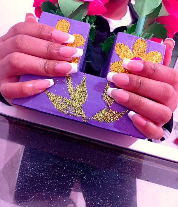 French nail art glitter